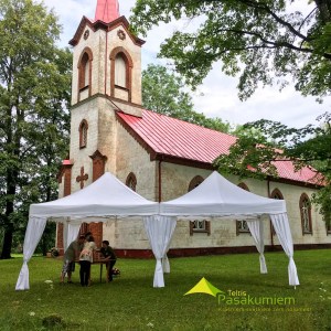 4x4 balta ātri saliekama