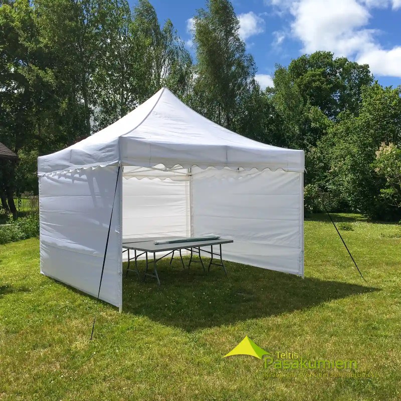 4x4 balta ātri saliekama