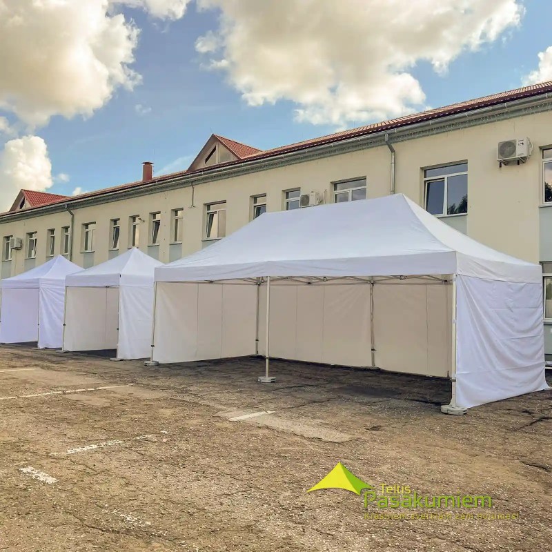 4x8 balta ātri saliekama