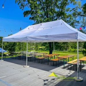 4x8 balta ātri saliekama